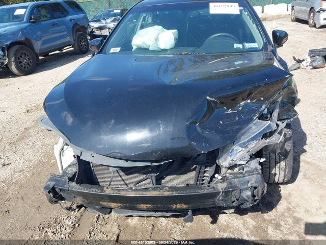 46192809 :رقم المزاد ، 4T1BF1FK7FU943067 vin ، 2015 Toyota Camry Le/xle/se/xse مزاد بيع
