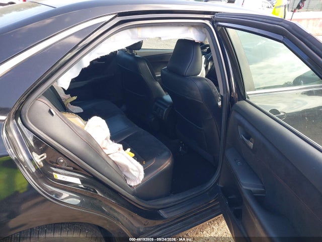 46192809 :رقم المزاد ، 4T1BF1FK7FU943067 vin ، 2015 Toyota Camry Le/xle/se/xse مزاد بيع