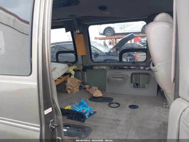 46192812 :رقم المزاد ، 1GDFG15R521186355 vin ، 2002 Gmc Savana Passenger Standard مزاد بيع