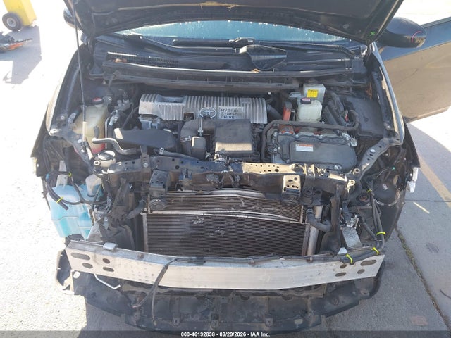Auction sale of the 2015 Toyota Prius Two, vin: JTDKN3DU2F1961727, lot number: 46192838