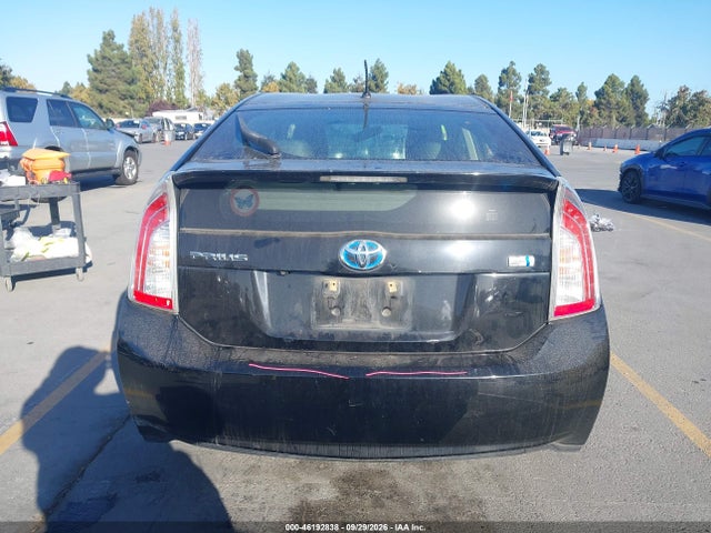 Auction sale of the 2015 Toyota Prius Two, vin: JTDKN3DU2F1961727, lot number: 46192838