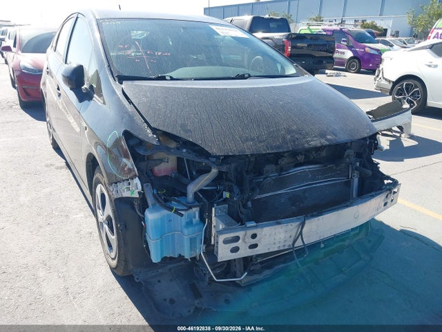Auction sale of the 2015 Toyota Prius Two, vin: JTDKN3DU2F1961727, lot number: 46192838
