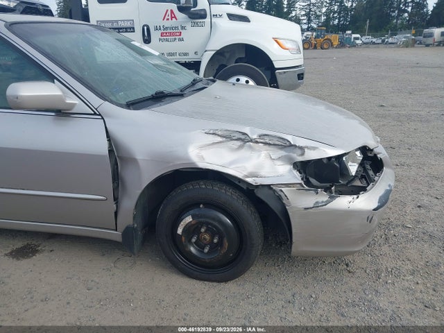 1998 Honda Accord Ex მანქანა იყიდება აუქციონზე, vin: 1HGCG5651WA081202, აუქციონის ნომერი: 46192839