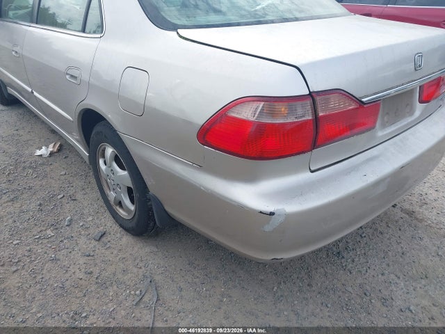1998 Honda Accord Ex მანქანა იყიდება აუქციონზე, vin: 1HGCG5651WA081202, აუქციონის ნომერი: 46192839