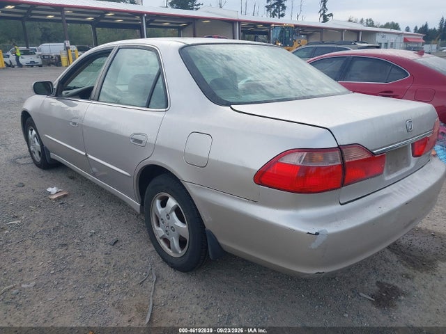 1998 Honda Accord Ex მანქანა იყიდება აუქციონზე, vin: 1HGCG5651WA081202, აუქციონის ნომერი: 46192839