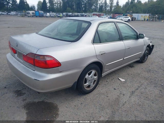 1998 Honda Accord Ex მანქანა იყიდება აუქციონზე, vin: 1HGCG5651WA081202, აუქციონის ნომერი: 46192839