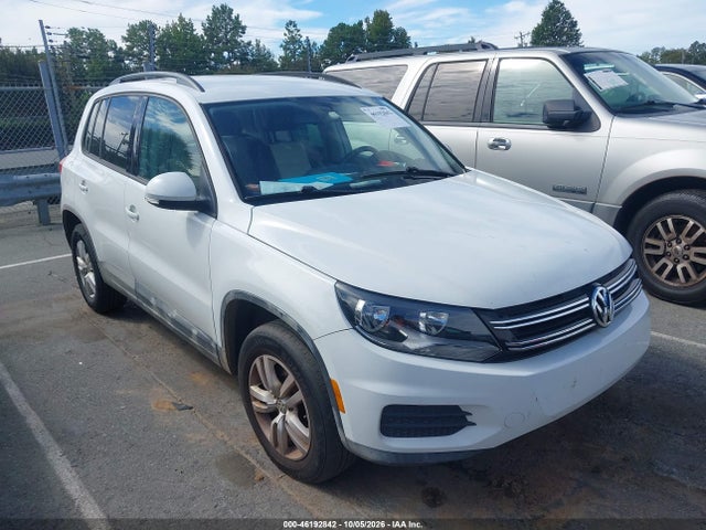 Auction sale of the 2016 Volkswagen Tiguan S, vin: WVGAV7AX2GW541564, lot number: 46192842