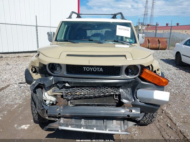 Продажа на аукционе авто 2013 Toyota Fj Cruiser, vin: JTEBU4BF1DK151179, номер лота: 46192850