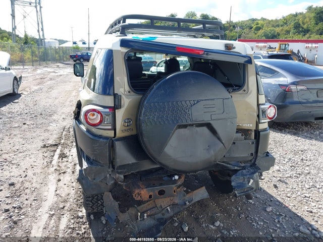 Продажа на аукционе авто 2013 Toyota Fj Cruiser, vin: JTEBU4BF1DK151179, номер лота: 46192850