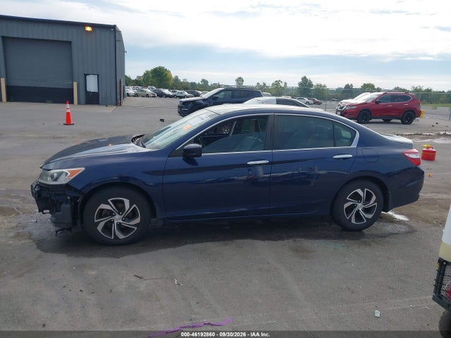 Auction sale of the 2017 Honda Accord Lx, vin: 1HGCR2F35HA298102, lot number: 46192860