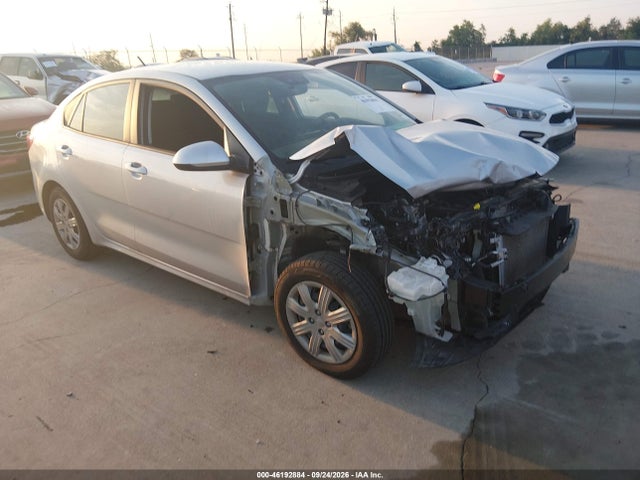46192884 :رقم المزاد ، 3KPA24ADXNE491215 vin ، 2022 Kia Rio S مزاد بيع