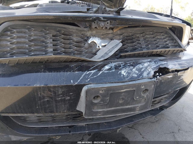 Продажа на аукционе авто 2011 Ford Mustang V6, vin: 1ZVBP8AM9B5156240, номер лота: 46192902