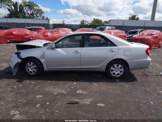 46192941 :رقم المزاد ، 4T1BE30K43U695914 vin ، 2003 Toyota Camry Le مزاد بيع