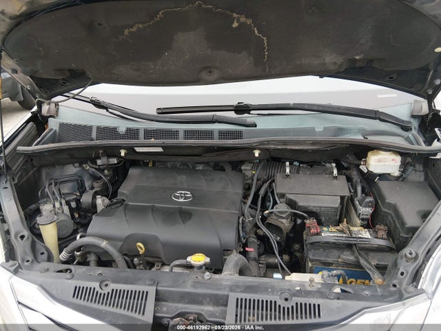 Продажа на аукционе авто 2015 Toyota Sienna Xle/xle 8 Passenger, vin: 5TDYK3DC9FS527902, номер лота: 46192962