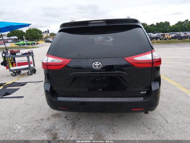 Продажа на аукционе авто 2015 Toyota Sienna Xle/xle 8 Passenger, vin: 5TDYK3DC9FS527902, номер лота: 46192962