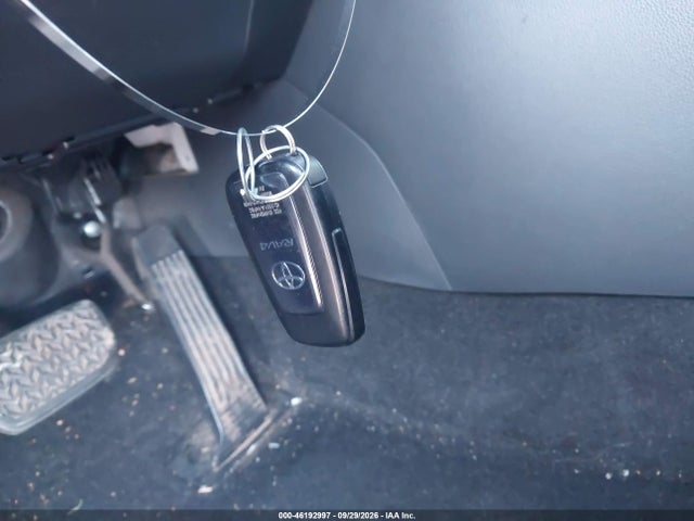 Продаж на аукціоні авто 2019 Toyota Rav4 Xle Premium, vin: JTMC1RFV9KD041708, номер лоту: 46192997