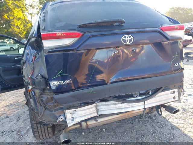 Продаж на аукціоні авто 2019 Toyota Rav4 Xle Premium, vin: JTMC1RFV9KD041708, номер лоту: 46192997