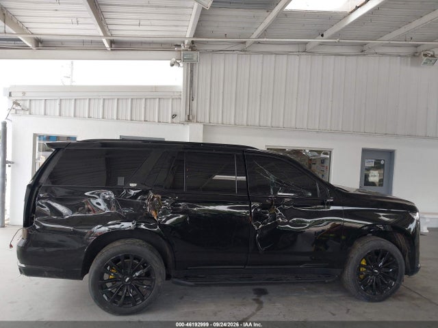 2022 Cadillac Escalade 2wd Luxury მანქანა იყიდება აუქციონზე, vin: 1GYS3AKL2NR210948, აუქციონის ნომერი: 46192999