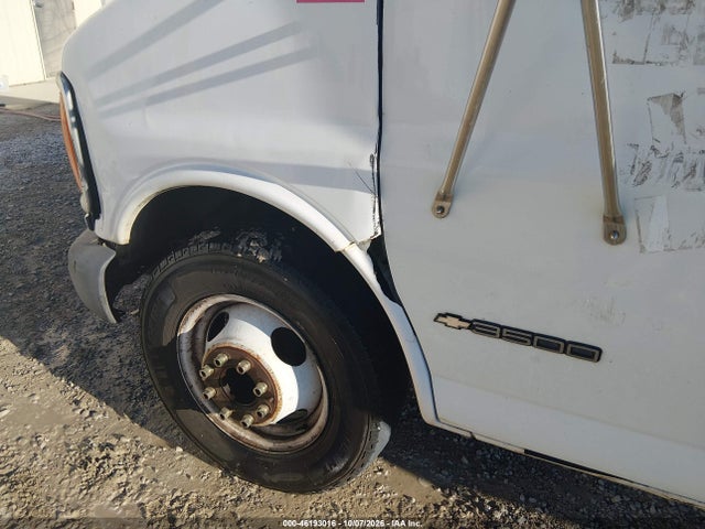 Продаж на аукціоні авто 2000 Chevrolet Express Comm Cutaway, vin: 1GBHG31R6Y1207368, номер лоту: 46193016