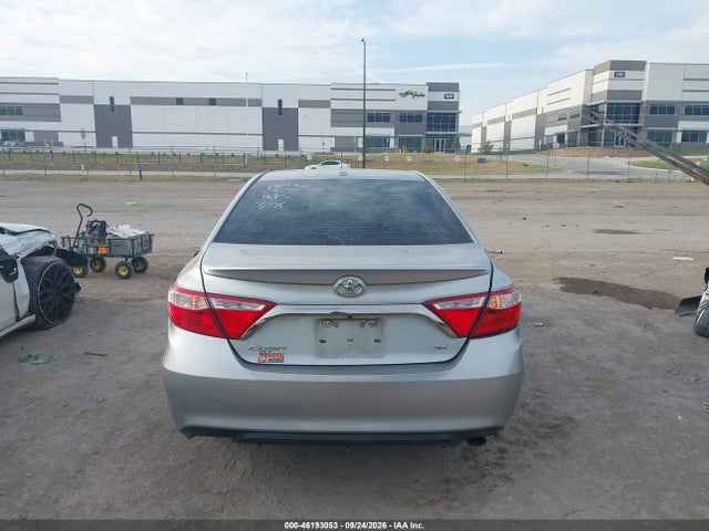 46193053 :رقم المزاد ، 4T1BF1FK9GU118830 vin ، 2016 Toyota Camry Se مزاد بيع