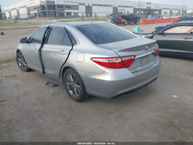 46193053 :رقم المزاد ، 4T1BF1FK9GU118830 vin ، 2016 Toyota Camry Se مزاد بيع