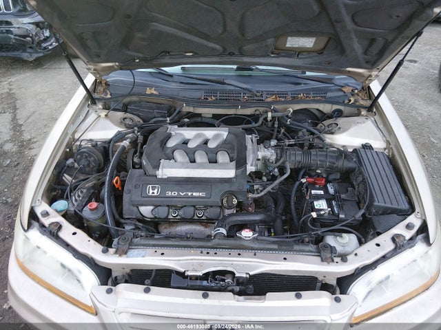 46193080 :رقم المزاد ، 1HGCG22461A031139 vin ، 2001 Honda Accord Cpe Lx مزاد بيع