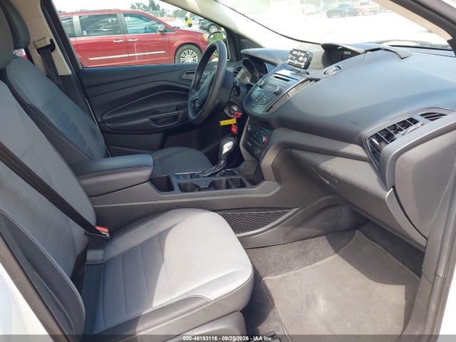 Продажа на аукционе авто 2017 Ford Escape S, vin: 1FMCU0F76HUD25001, номер лота: 46193116