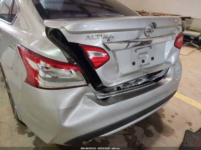 2016 Nissan Altima 2.5 Sr მანქანა იყიდება აუქციონზე, vin: 1N4AL3AP8GC130695, აუქციონის ნომერი: 46193124