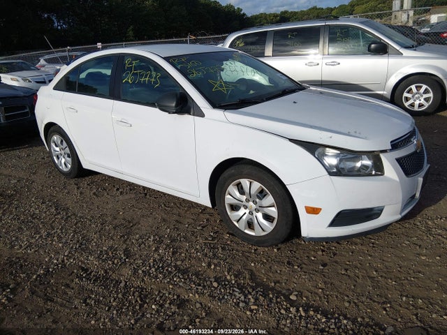 46193234 :رقم المزاد ، 1G1PA5SG1D7223558 vin ، 2013 Chevrolet Cruze Ls Auto مزاد بيع