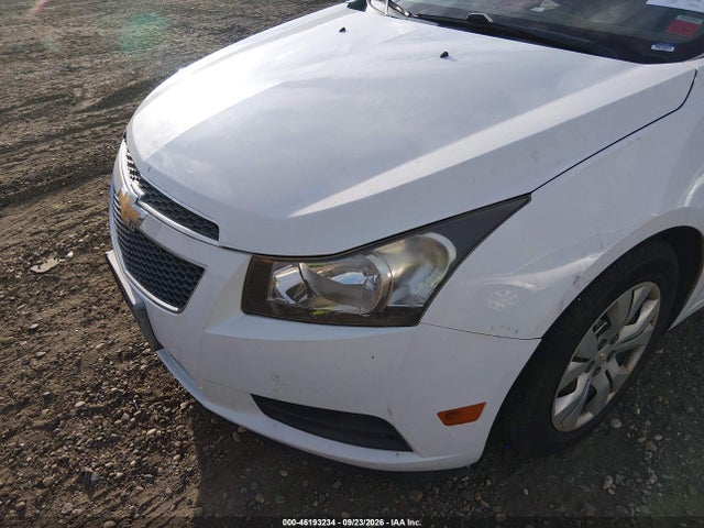 46193234 :رقم المزاد ، 1G1PA5SG1D7223558 vin ، 2013 Chevrolet Cruze Ls Auto مزاد بيع