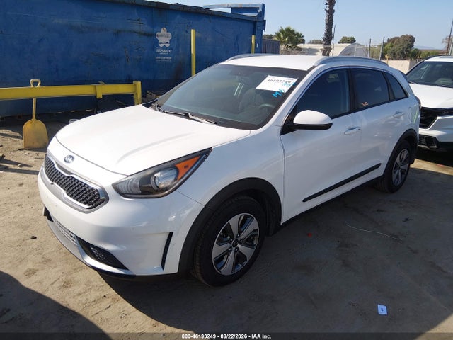 KIA NIRO LX 2019 KNDCB3LC5K5217824 Image 2
