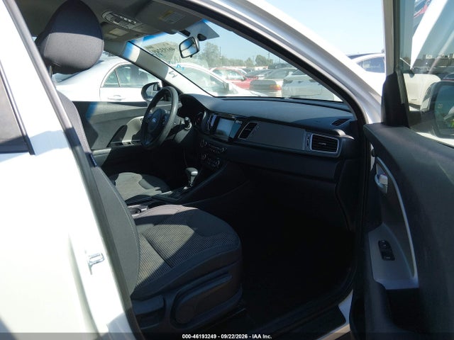 KIA NIRO LX 2019 KNDCB3LC5K5217824 Image 5