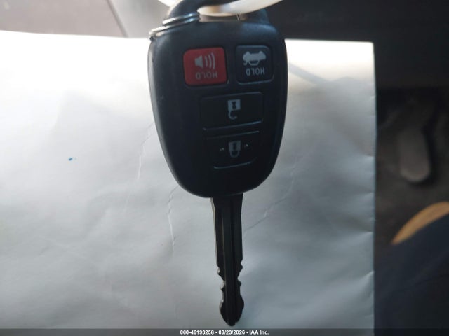Toyota COROLLA LE 2015 5YFBURHE0FP315364 Image 11