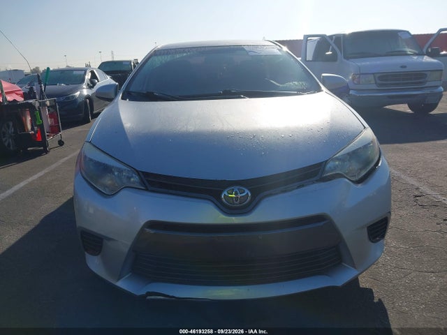 Toyota COROLLA LE 2015 5YFBURHE0FP315364 Image 12