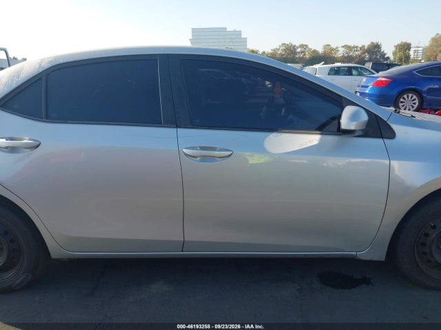 Toyota COROLLA LE 2015 5YFBURHE0FP315364 Image 13