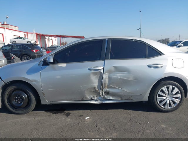 Toyota COROLLA LE 2015 5YFBURHE0FP315364 Image 14