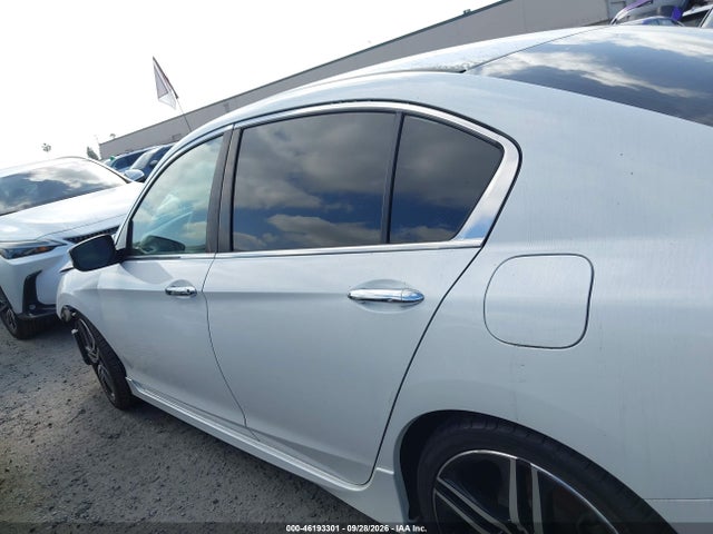 Продаж на аукціоні авто 2017 Honda Accord Sport, vin: 1HGCR2F55HA220663, номер лоту: 46193301
