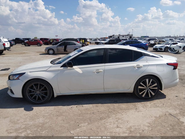 46193403 :رقم المزاد ، 1N4BL4CV1MN370743 vin ، 2021 Nissan Altima Sr Fwd مزاد بيع