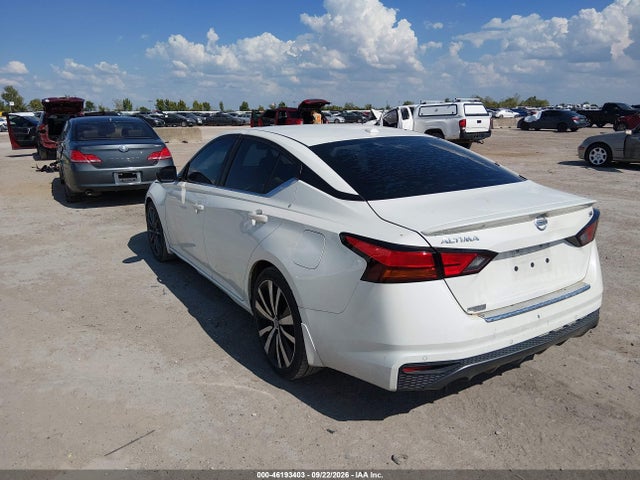 46193403 :رقم المزاد ، 1N4BL4CV1MN370743 vin ، 2021 Nissan Altima Sr Fwd مزاد بيع