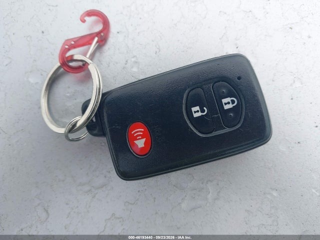 46193440 :رقم المزاد ، JTDKN3DU2A0110011 vin ، 2010 Toyota Prius Iii مزاد بيع