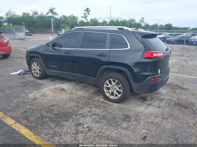 2016 Jeep Cherokee Latitude მანქანა იყიდება აუქციონზე, vin: 1C4PJLCS7GW247369, აუქციონის ნომერი: 46193444