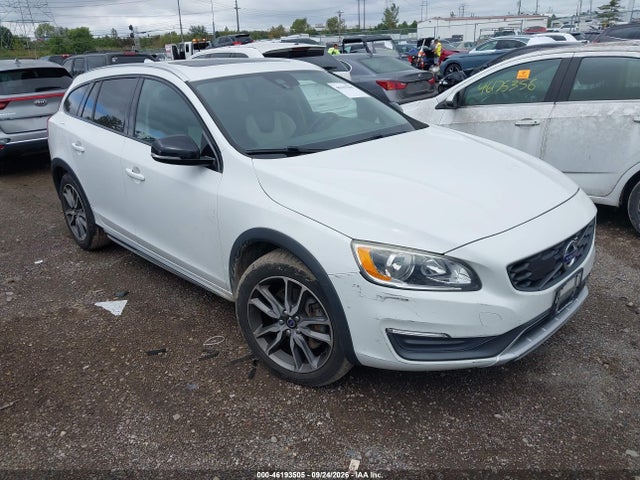 Aukcja sprzedaży 2016 Volvo V60 Cross Country T5, vin: YV4612HKXG1006334, numer aukcji: 46193505