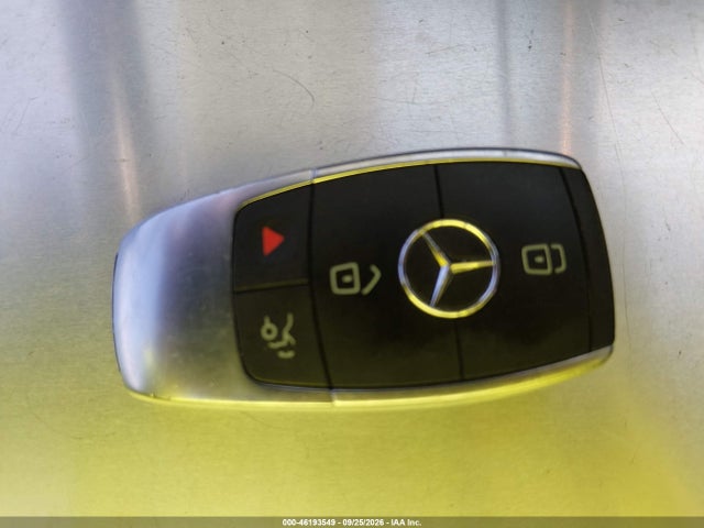 46193549 :رقم المزاد ، W1N0G8DBXLF810705 vin ، 2020 Mercedes-benz Glc 300 مزاد بيع