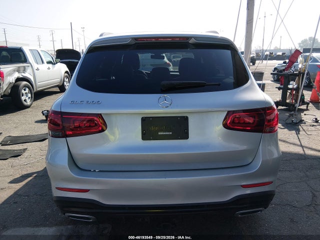 46193549 :رقم المزاد ، W1N0G8DBXLF810705 vin ، 2020 Mercedes-benz Glc 300 مزاد بيع