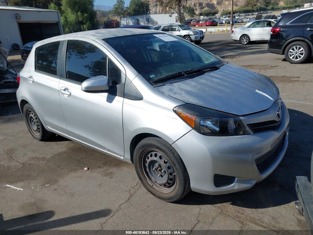 2013 Toyota Yaris L მანქანა იყიდება აუქციონზე, vin: JTDKTUD32DD552528, აუქციონის ნომერი: 46193642