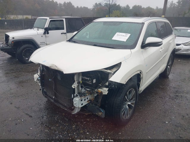 Toyota Highlander Xle V6 2016 5TDJKRFH5GS341028 Image 2