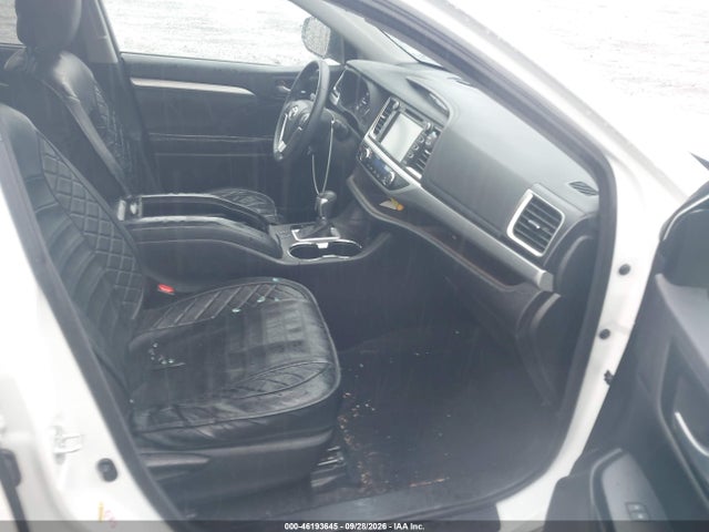 Toyota Highlander Xle V6 2016 5TDJKRFH5GS341028 Image 5