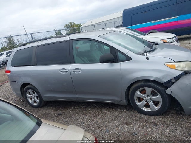 2012 Toyota Sienna Le V6 8 Passenger მანქანა იყიდება აუქციონზე, vin: 5TDKK3DC5CS266009, აუქციონის ნომერი: 46193672