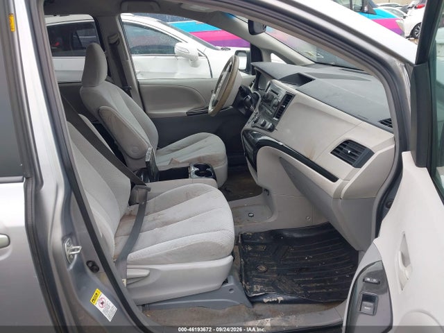 2012 Toyota Sienna Le V6 8 Passenger მანქანა იყიდება აუქციონზე, vin: 5TDKK3DC5CS266009, აუქციონის ნომერი: 46193672