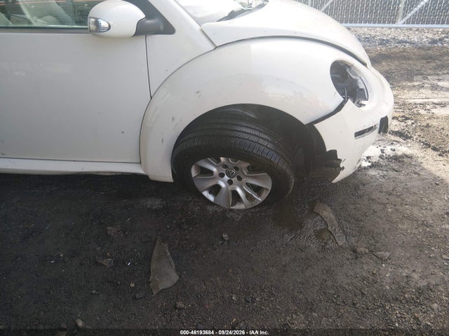 2009 Volkswagen New Beetle 2.5l მანქანა იყიდება აუქციონზე, vin: 3VWRF31YX9M401476, აუქციონის ნომერი: 46193684